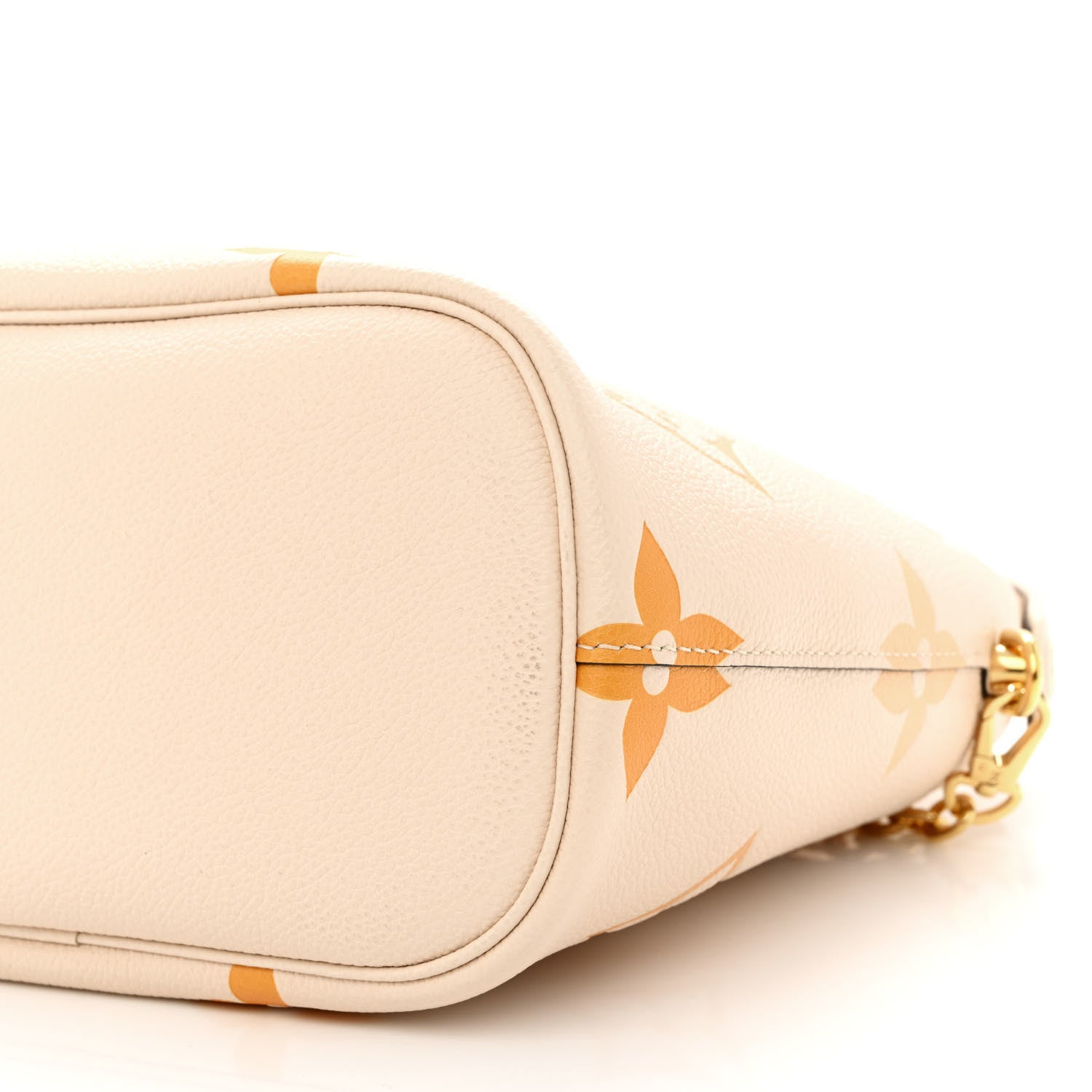 Louis Vuitton Empreinte Monogram Giant By The Pool Marshmallow Hobo Cream Saffron 10 of 10