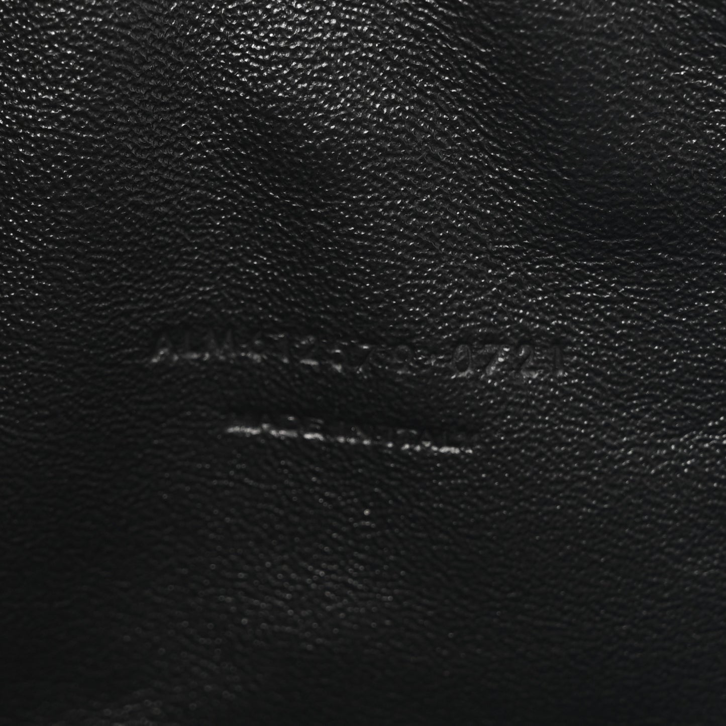 Grain De Poudre Matelasse Monochrome Monogram Mini Lou Camera Bag Black