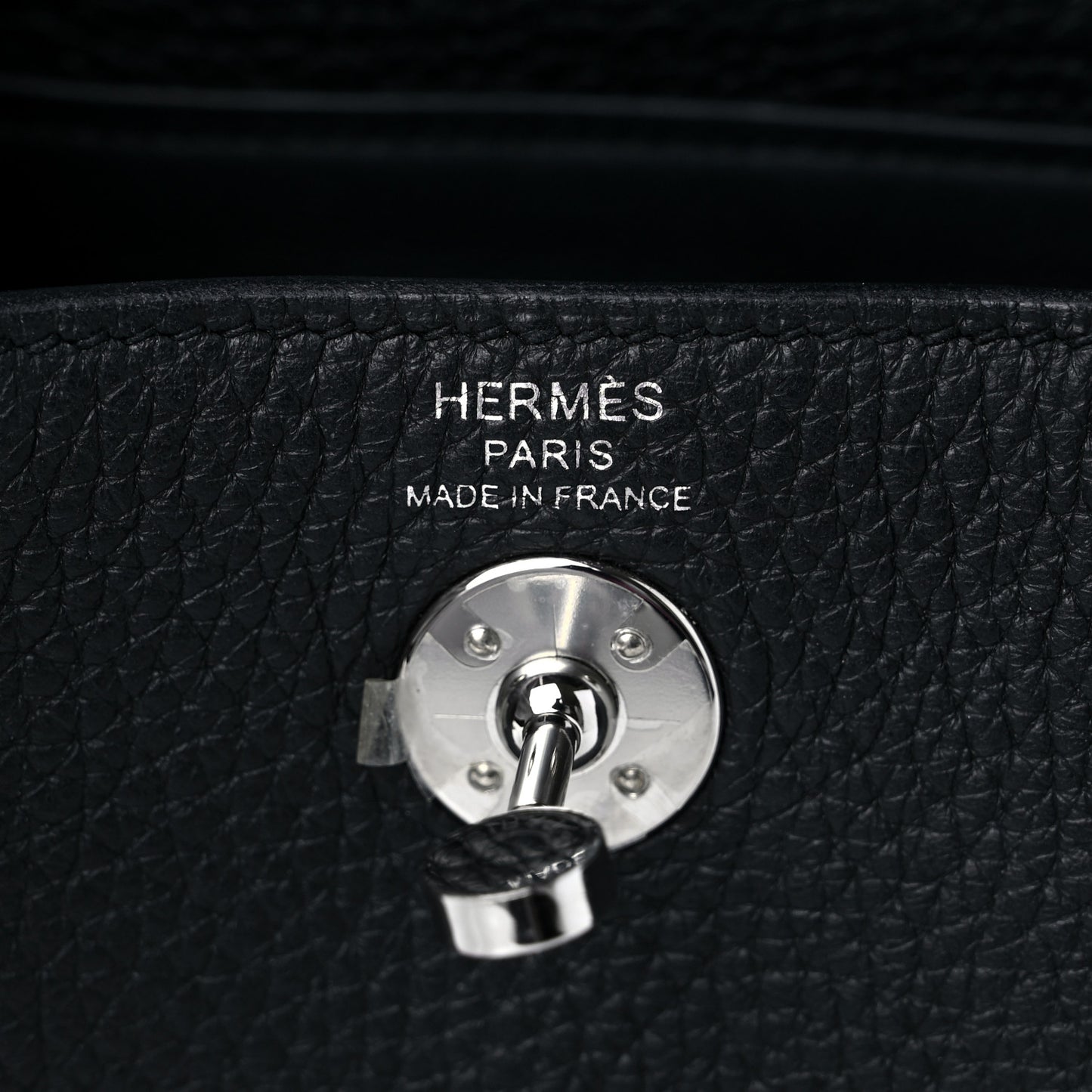 Taurillon Clemence Mini Lindy 20 Black