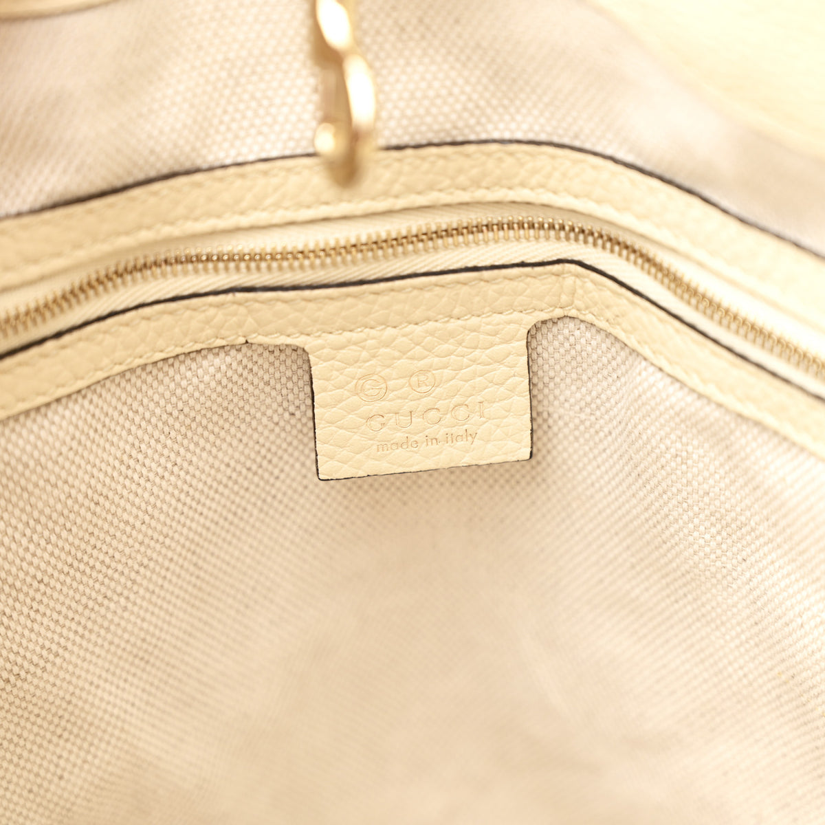 Pebbled Calfskin Medium Soho Chain Shoulder Bag Off White