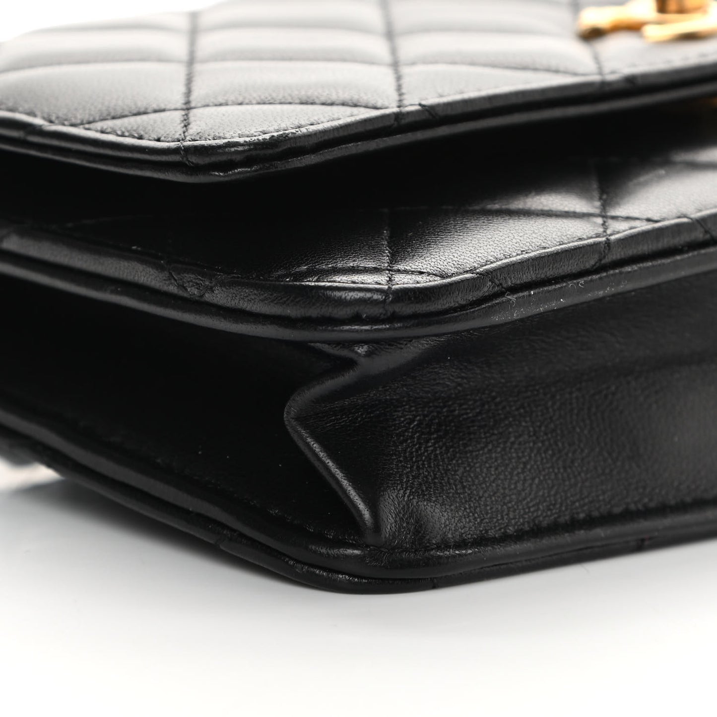 Lambskin Quilted CC Pearl Crush Wallet on Chain WOC Black