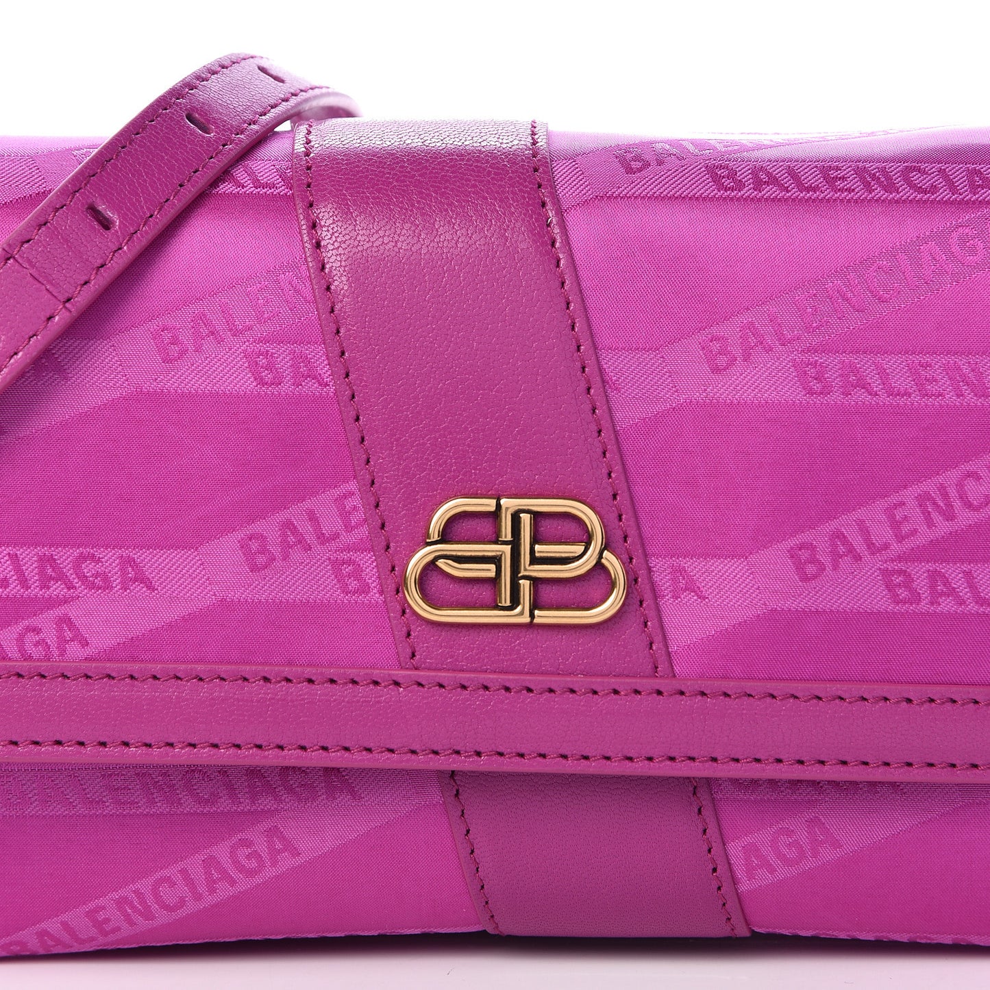 Jacquard Nylon Calfskin Shift Wallet On Strap Pink