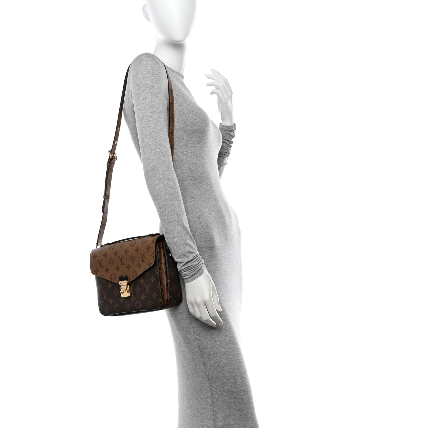Reverse Monogram Pochette Metis
