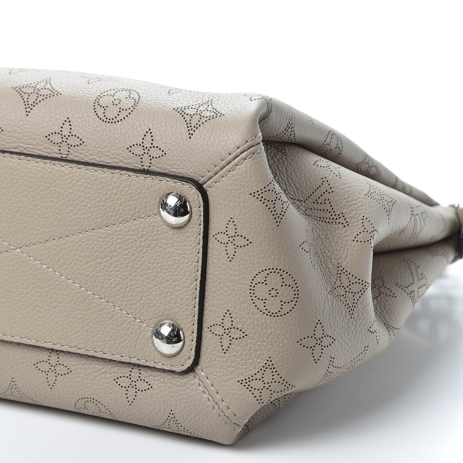 Louis Vuitton Mahina Babylone Chain BB Galet 8 of 9