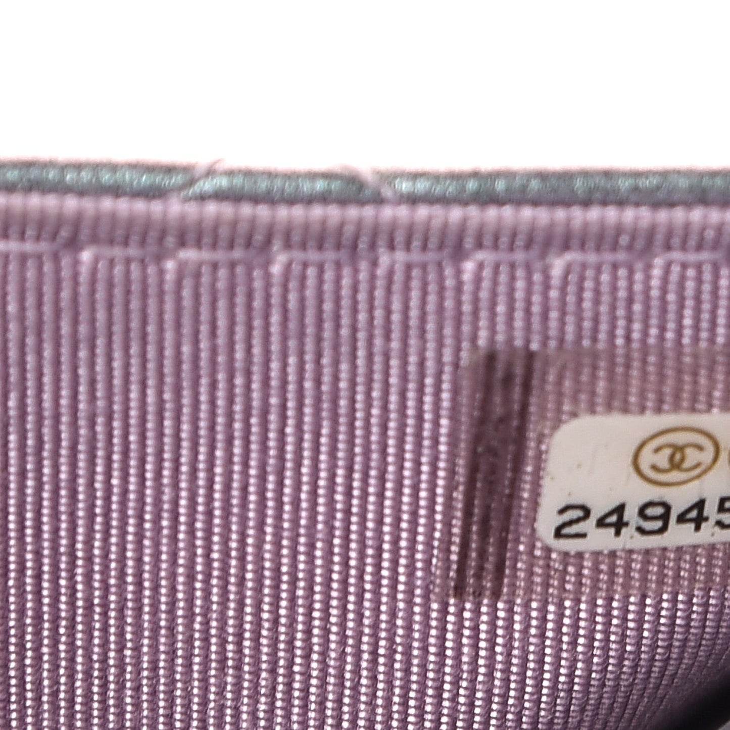Iridescent Lambskin Quilted Reissue Wallet On Chain WOC Light Purple