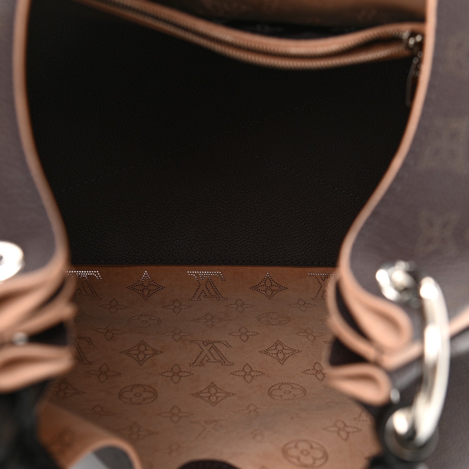 Louis Vuitton Mahina Carmel Hobo Chocolate 5 of 9