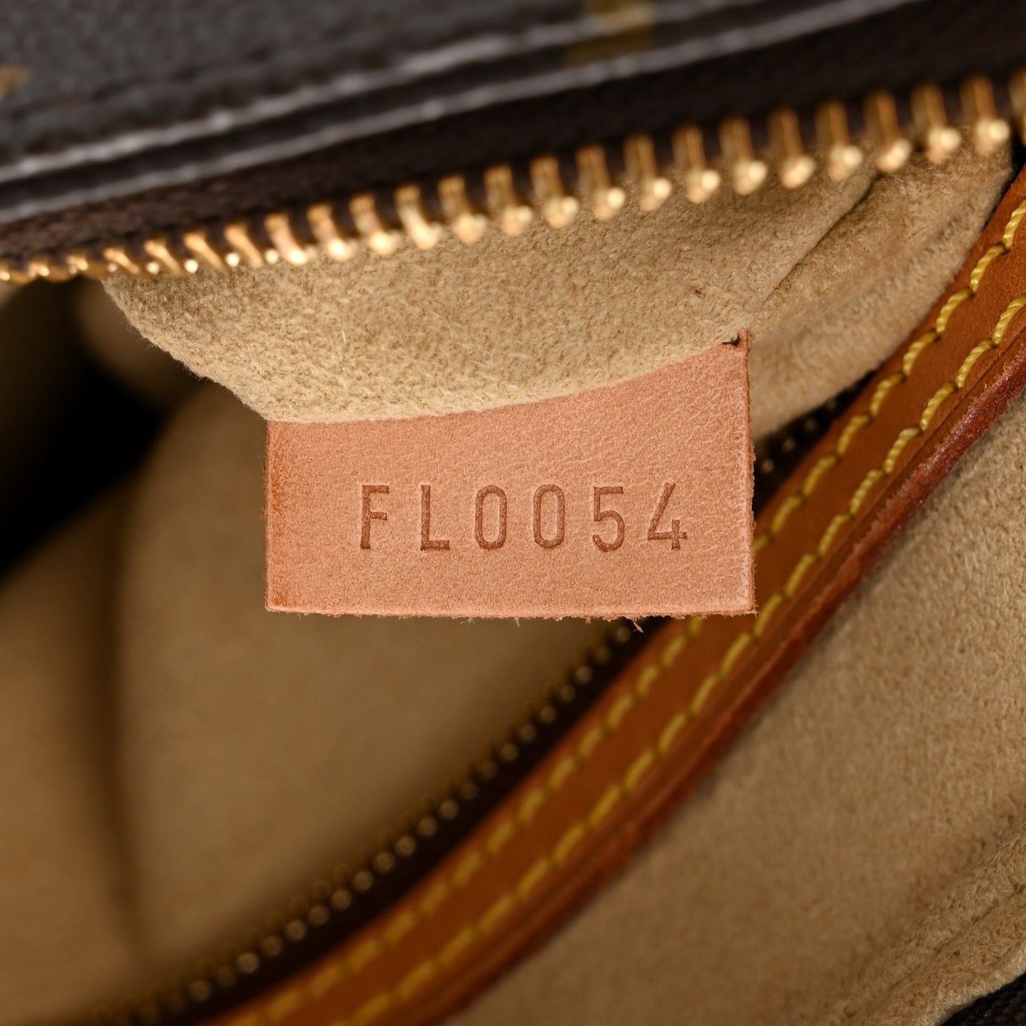 Monogram Looping MM