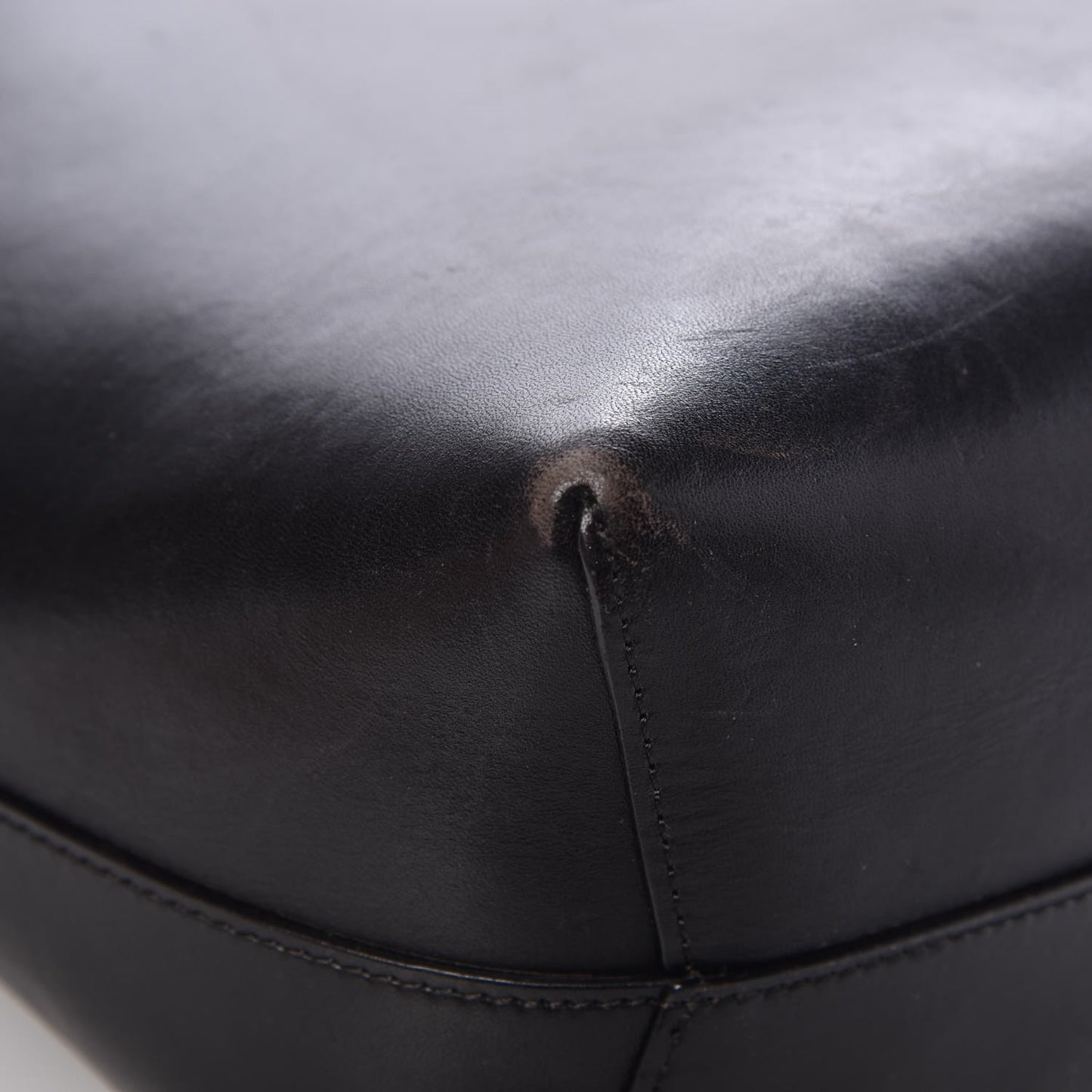 Vegetable Tanned Calfskin Mini Bucket Bag Black Flamma