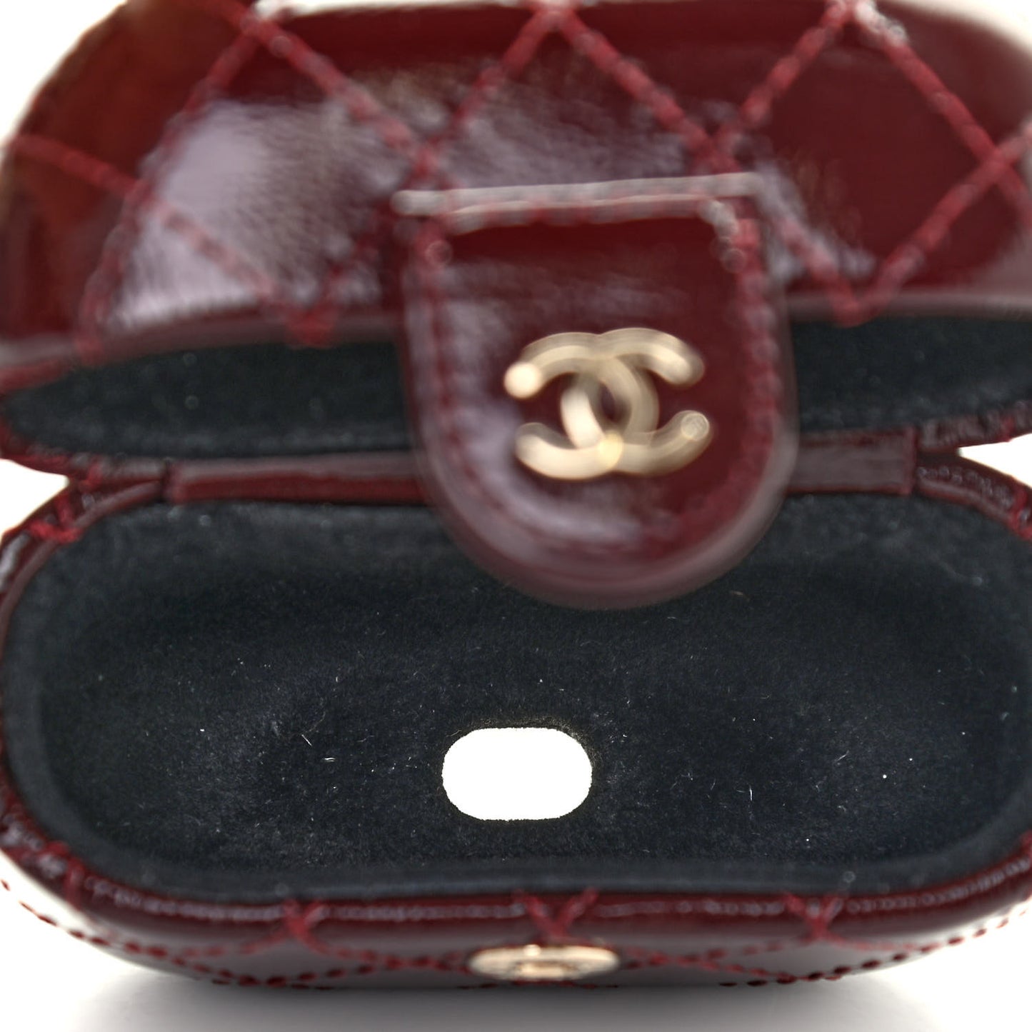 Glazed CalfskinQuilted Airpods Pro Case With Chain Burgundy
