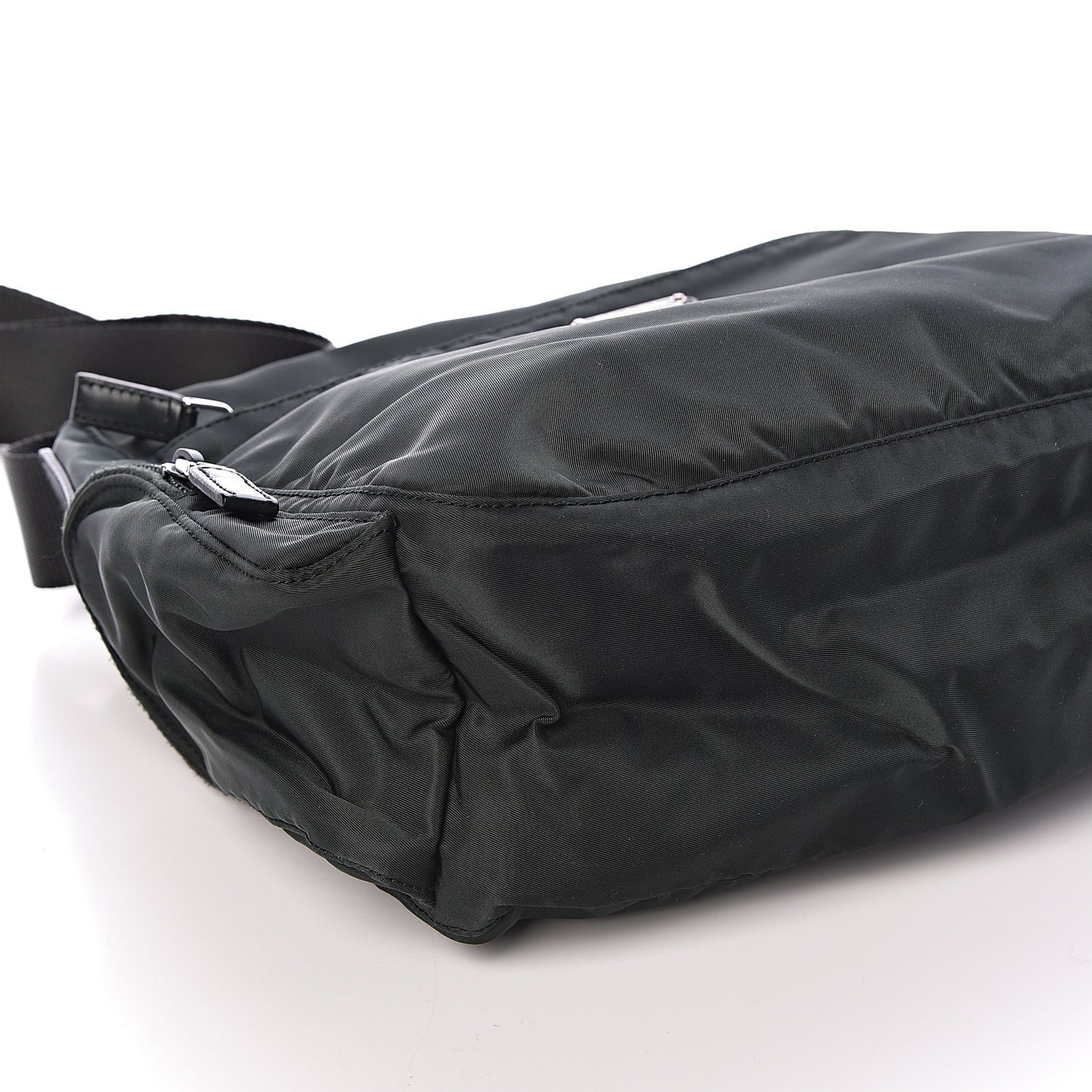 Nylon Vela Messenger Bag Bosco