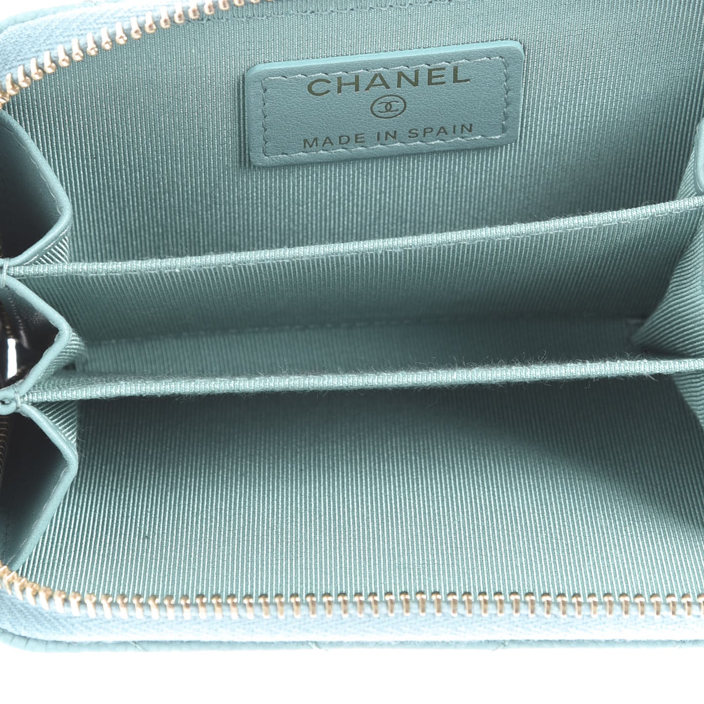 Caviar Flat Chevron Quilted Zip Coin Purse Green