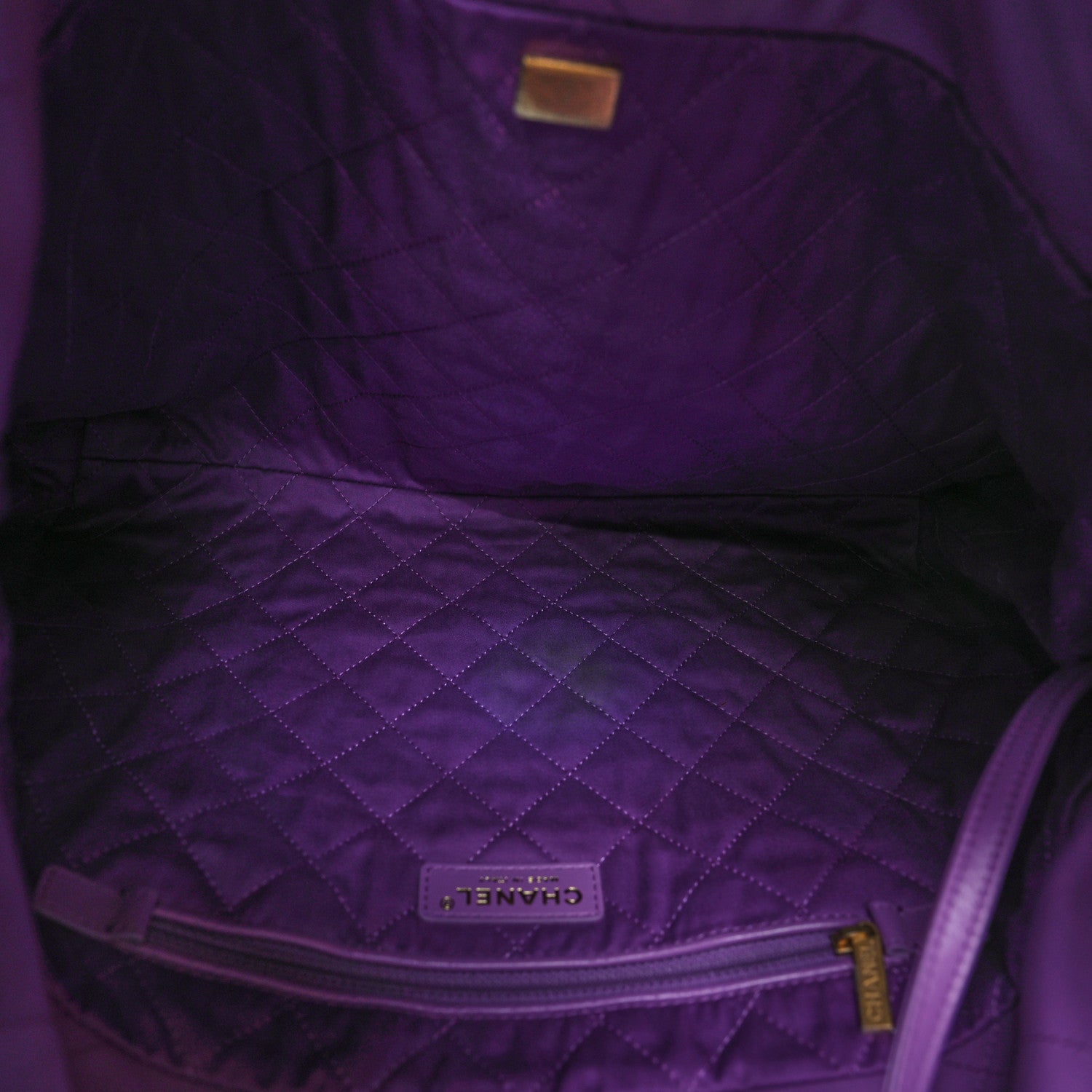 Chanel Shiny Calfskin Quilted Chanel 22 Purple 5 of 10