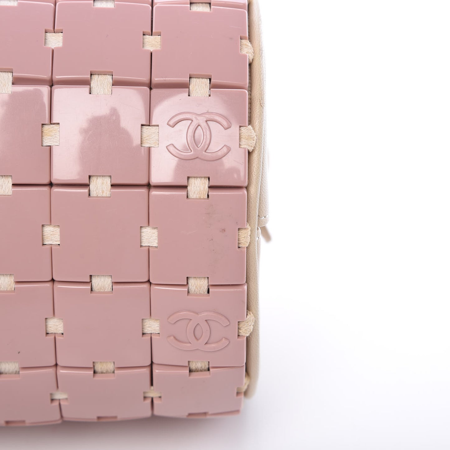Lambskin Resin Tile Bowler Pink