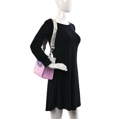 Louis Vuitton Monogram Giant Spring In The City Onthego PM Sunrise Pastel 2 of 8