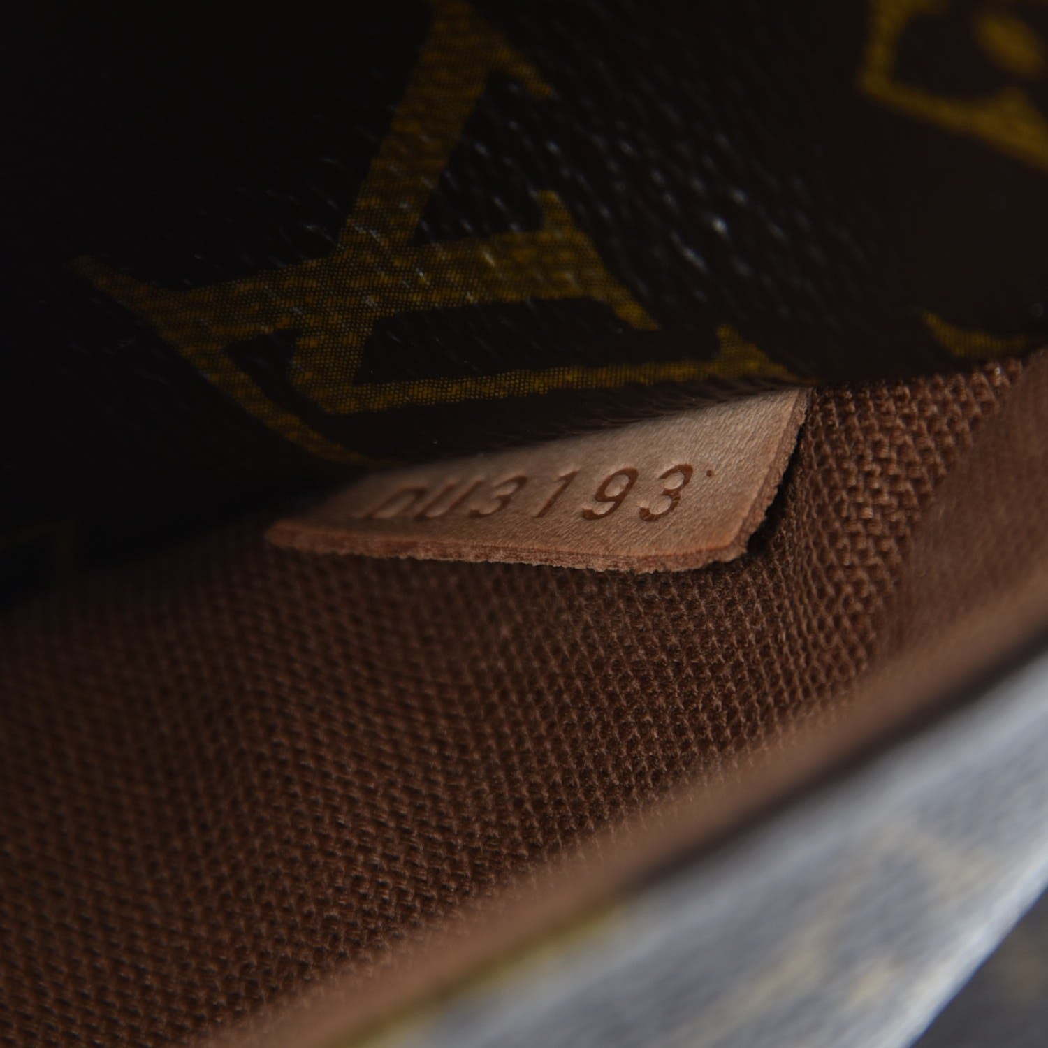 Louis Vuitton Monogram Totally PM 7 of 7