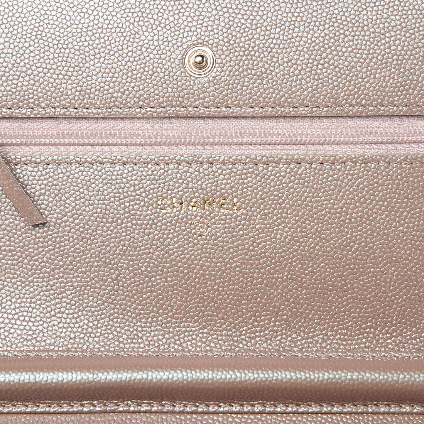 Iridescent Caviar Quilted Wallet On Chain WOC Beige