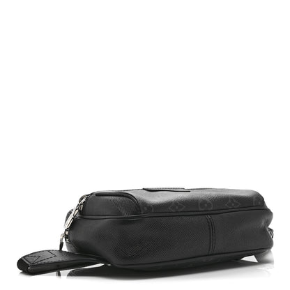 Louis Vuitton Taiga Monogram Outdoor Bumbag Black 4 of 9