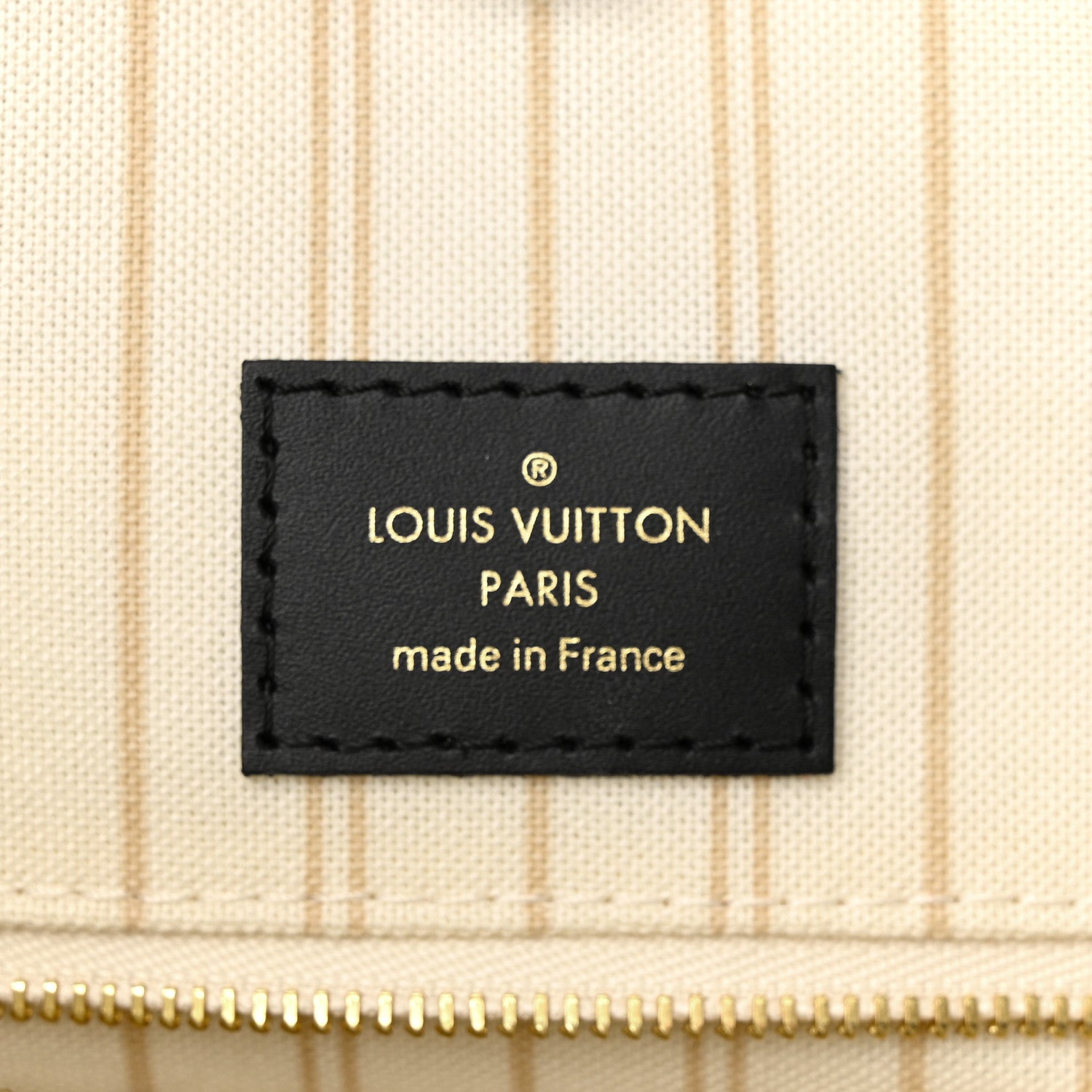Louis Vuitton Monogram Giant Jungle Onthego GM Ivory 6 of 10