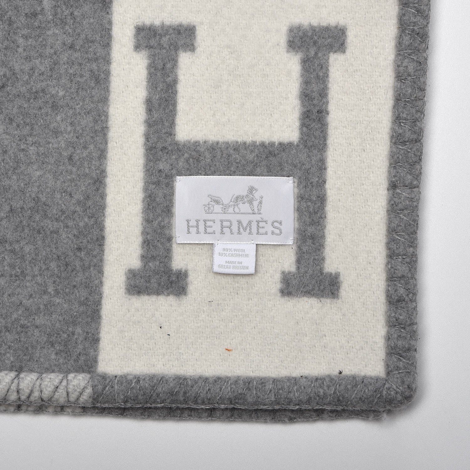 Hermes Wool Cashmere Avalon III Blanket Ecru Gris Clair 5 of 5