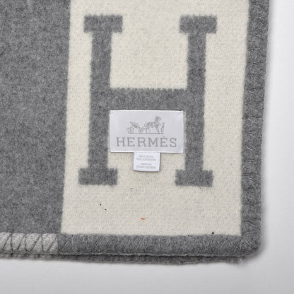 Hermes Wool Cashmere Avalon III Blanket Ecru Gris Clair 5 of 5