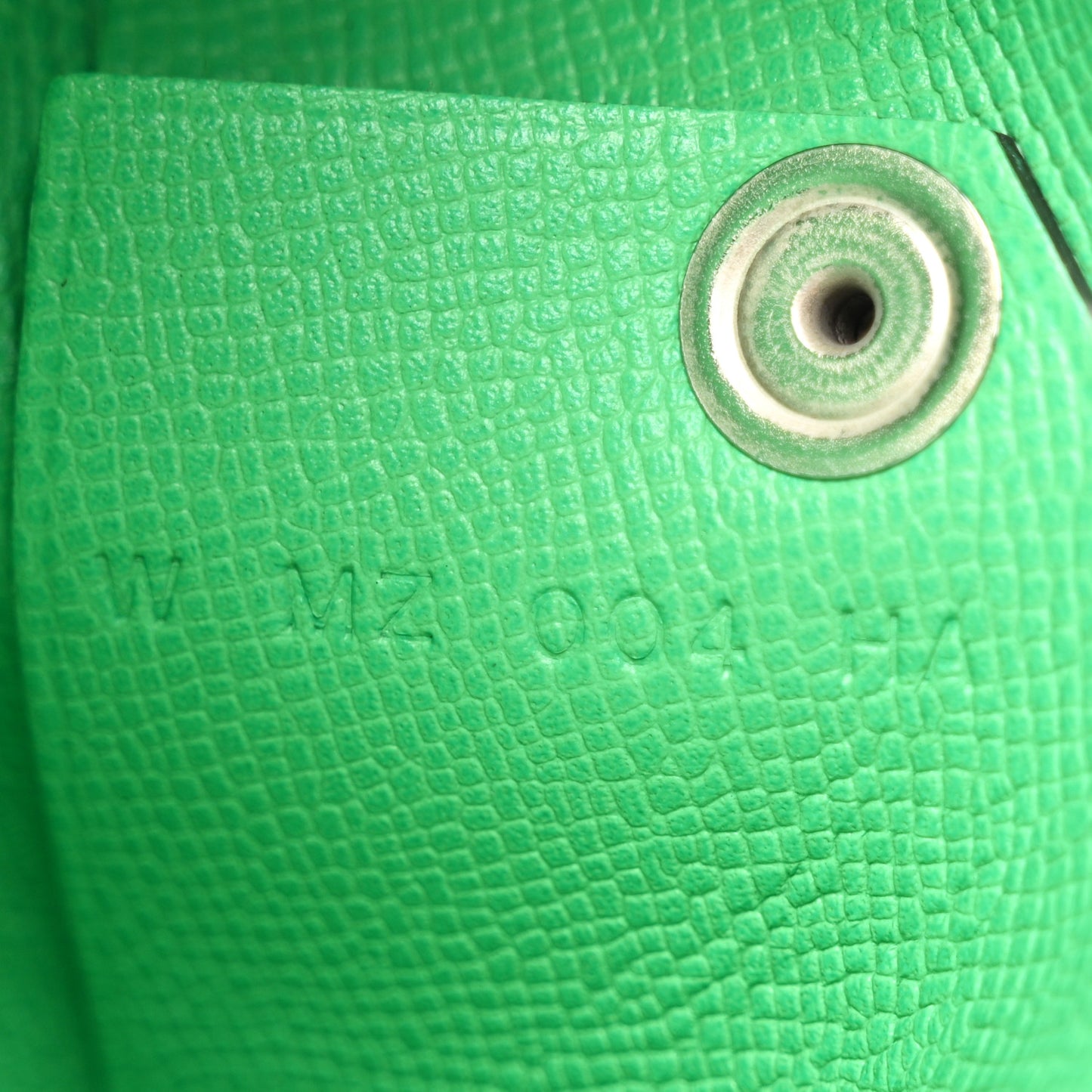 Madame Calfskin Calvi Card Case Menthe