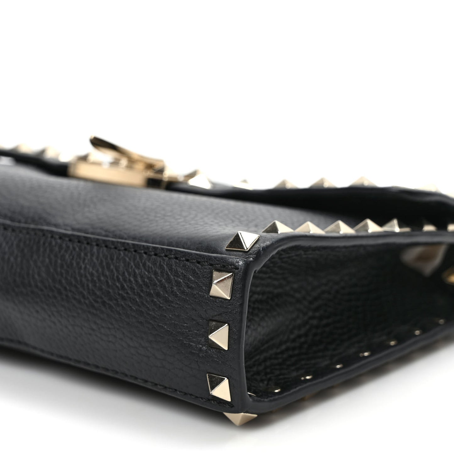 Pebbled Calfskin Medium Rockstud Flip Lock Crossbody Bag Black