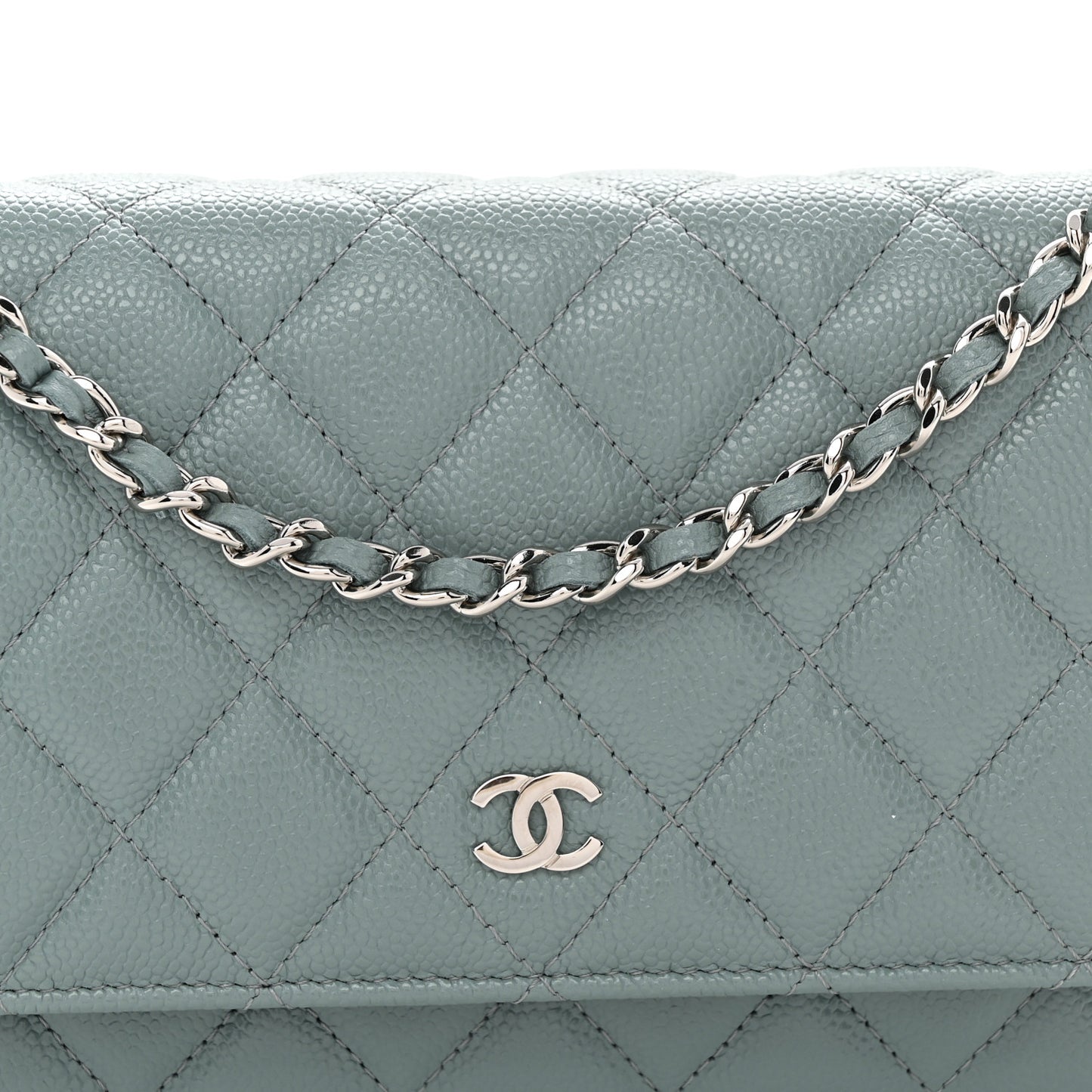 Caviar Quilted Wallet on Chain WOC Light Blue