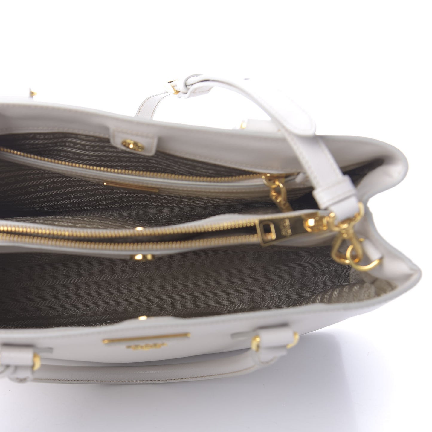 Saffiano Lux Medium Tote Talco