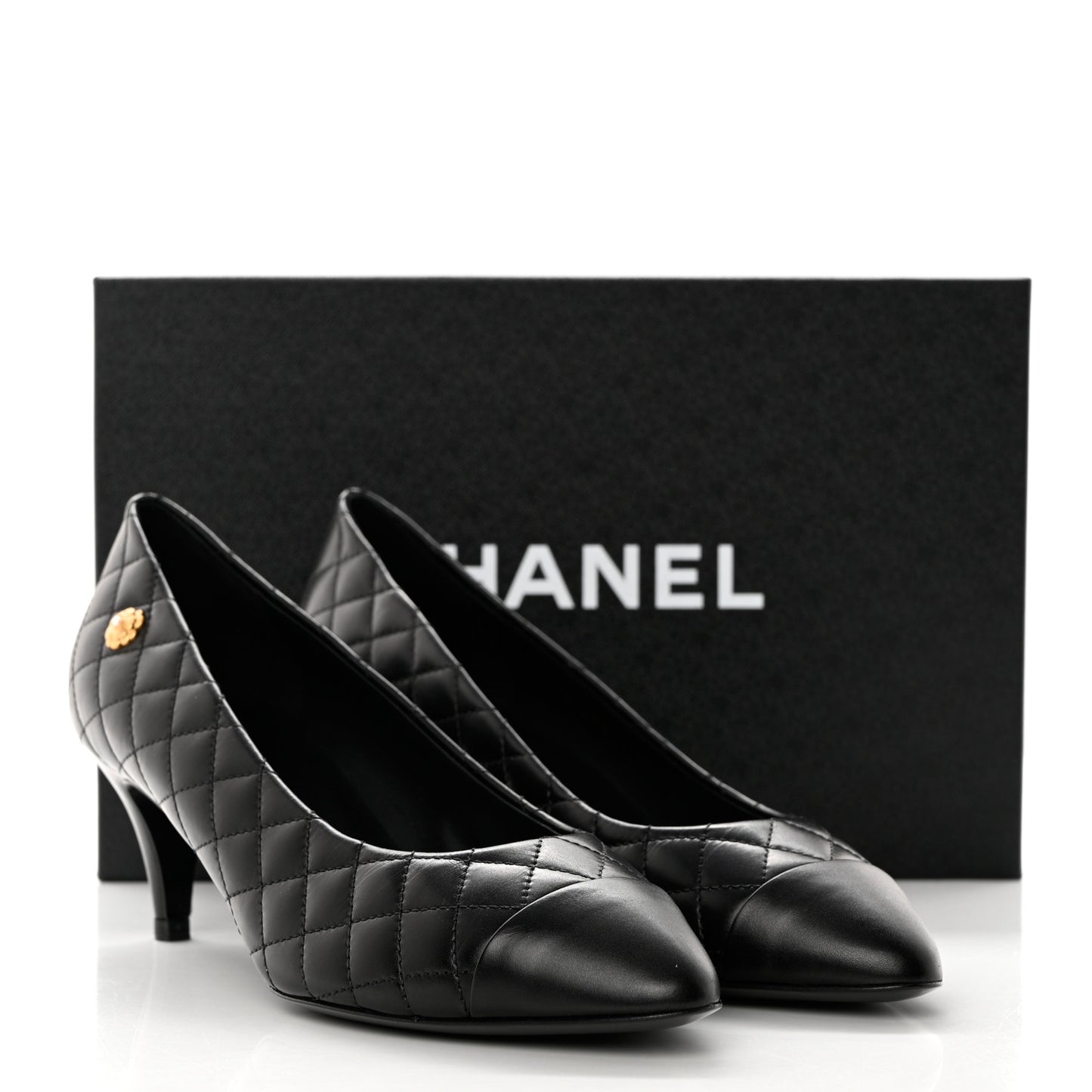Calfskin Quilted Cap Toe Camellia Pumps 37 Black
