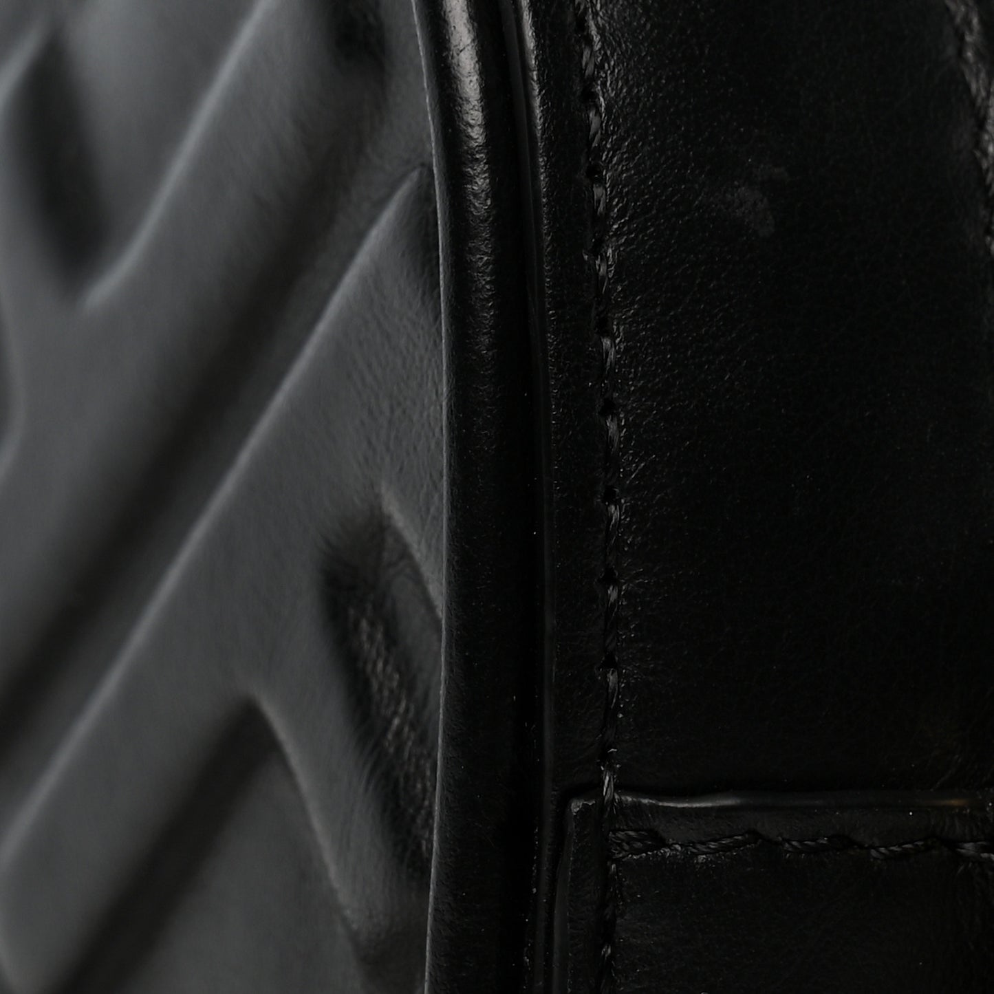 Vitello Epoque FF Embossed Camera Case Black