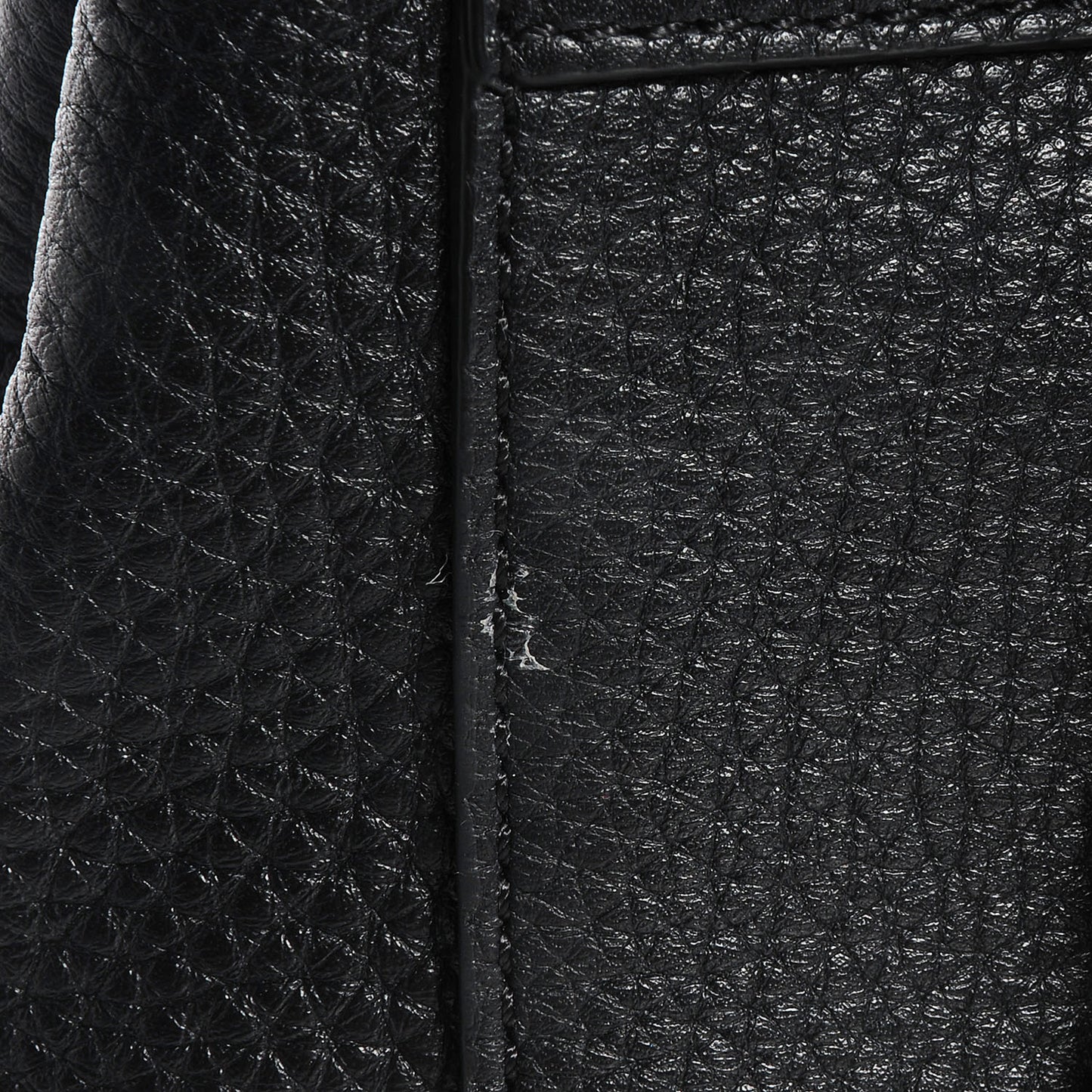 Soft Grain Leather Medium Lily Black