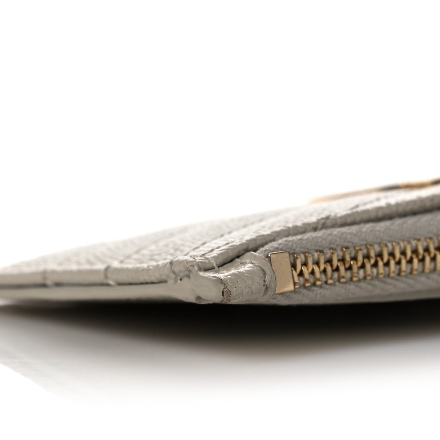 Saint Laurent Grain De Poudre Matelasse Chevron Monogram Fragments Zippered Card Case Crema Soft 9 of 12