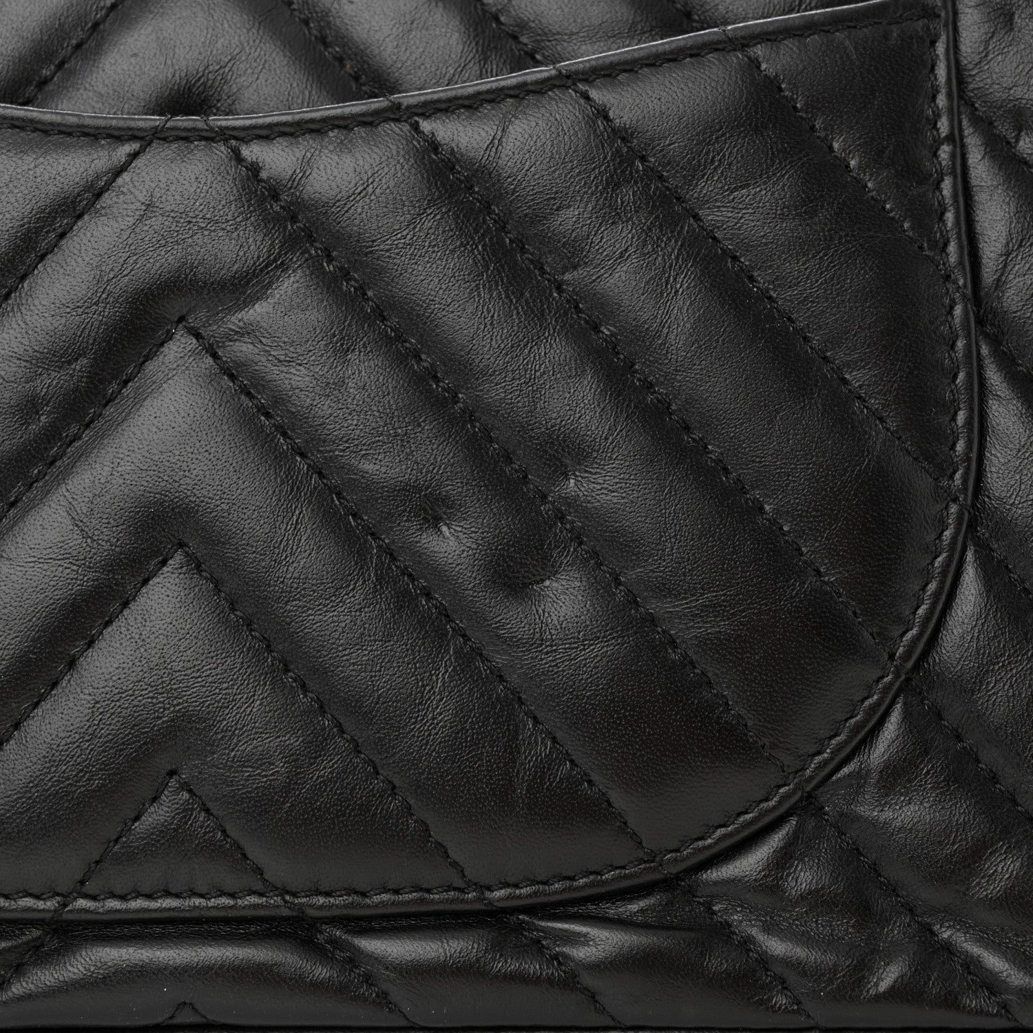 Chanel Aged Calfskin Chevron Quilted 2.55 Reissue 225 Flap So Black 14 of 15