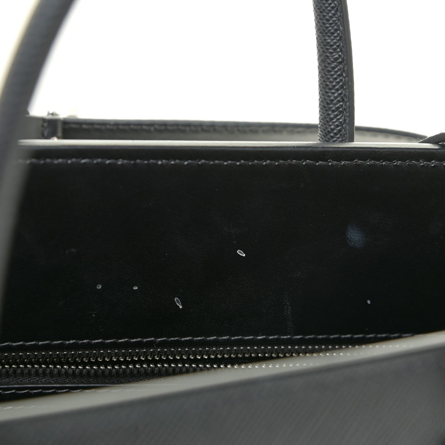 Saffiano Cuir Medium Tote Black Fuoco