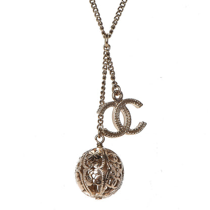 Chanel CC Pendant Necklace Gold 4 of 6