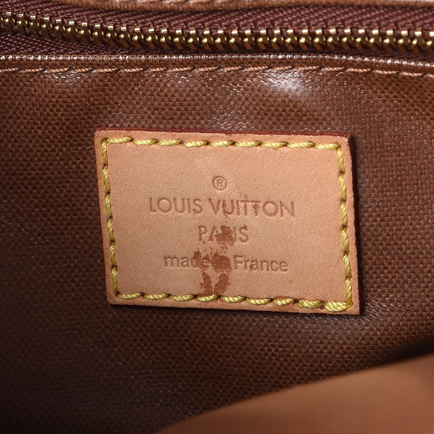 Louis Vuitton Monogram Toiletry Bag 25 6 of 11