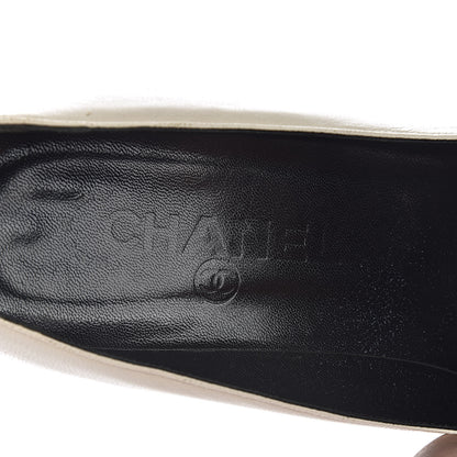 Chanel Lambskin Cap Toe Pumps 38 White Black 7 of 20