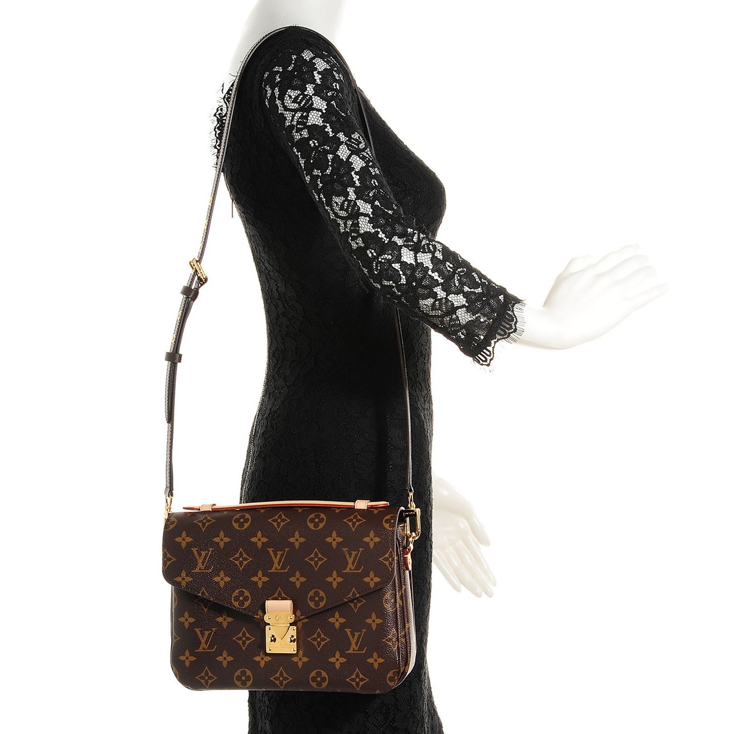 Monogram Pochette Metis