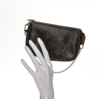 Louis Vuitton Monogram Mini Pochette Accessories 2 of 7