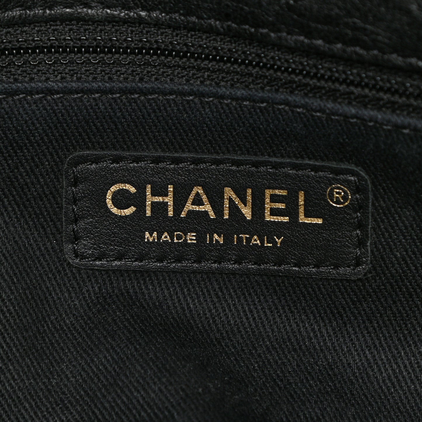 Calfskin Chevron Quilted Small Surpique Flap Black