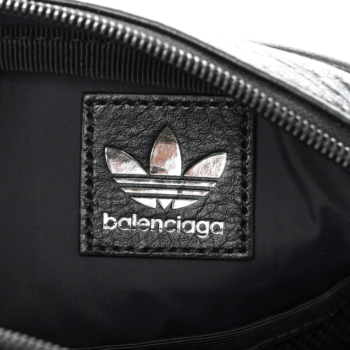 X ADIDAS Agneau Arena Trefoil Logo Messenger Bag Black White