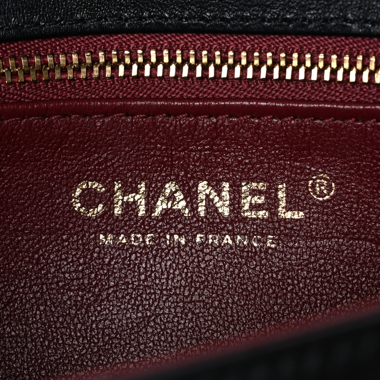 Lambskin Quilted Small East West Flap Black