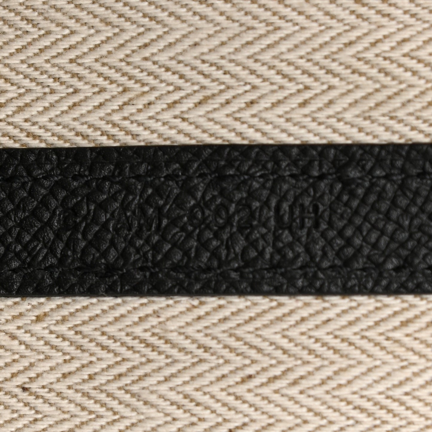 Epsom Garden Party 36 MM Black