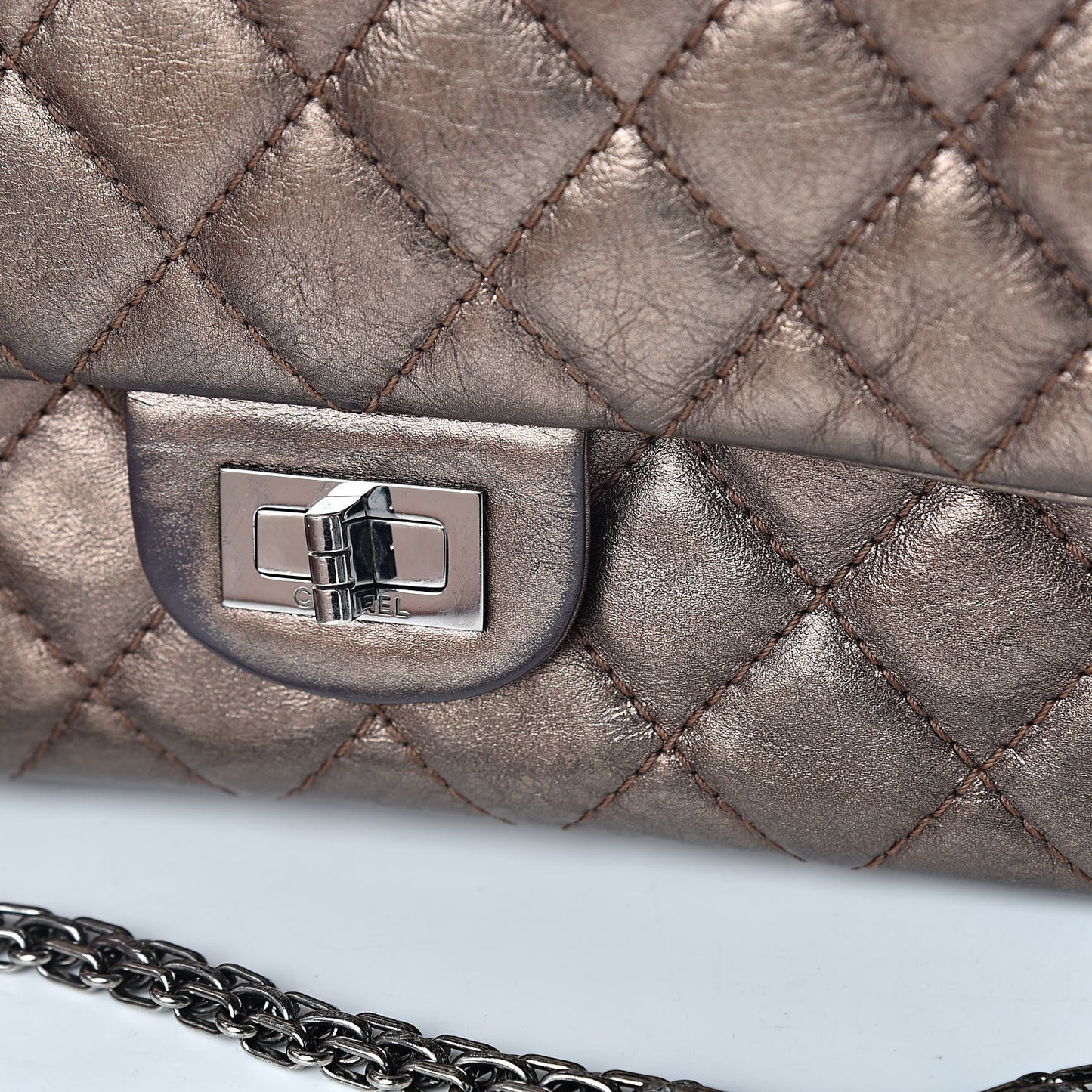 Metallic Aged Calfskin 2.55 Reissue 226 Flap Bronze