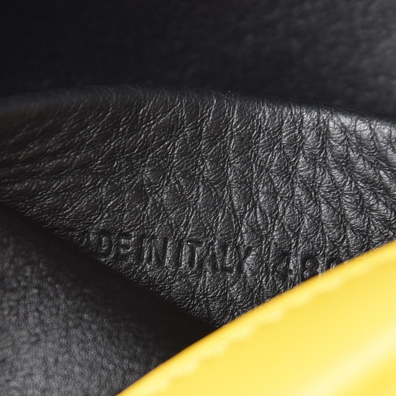 Balenciaga Calfskin XS Everyday Kittens Camera Bag Jaune 9 of 9