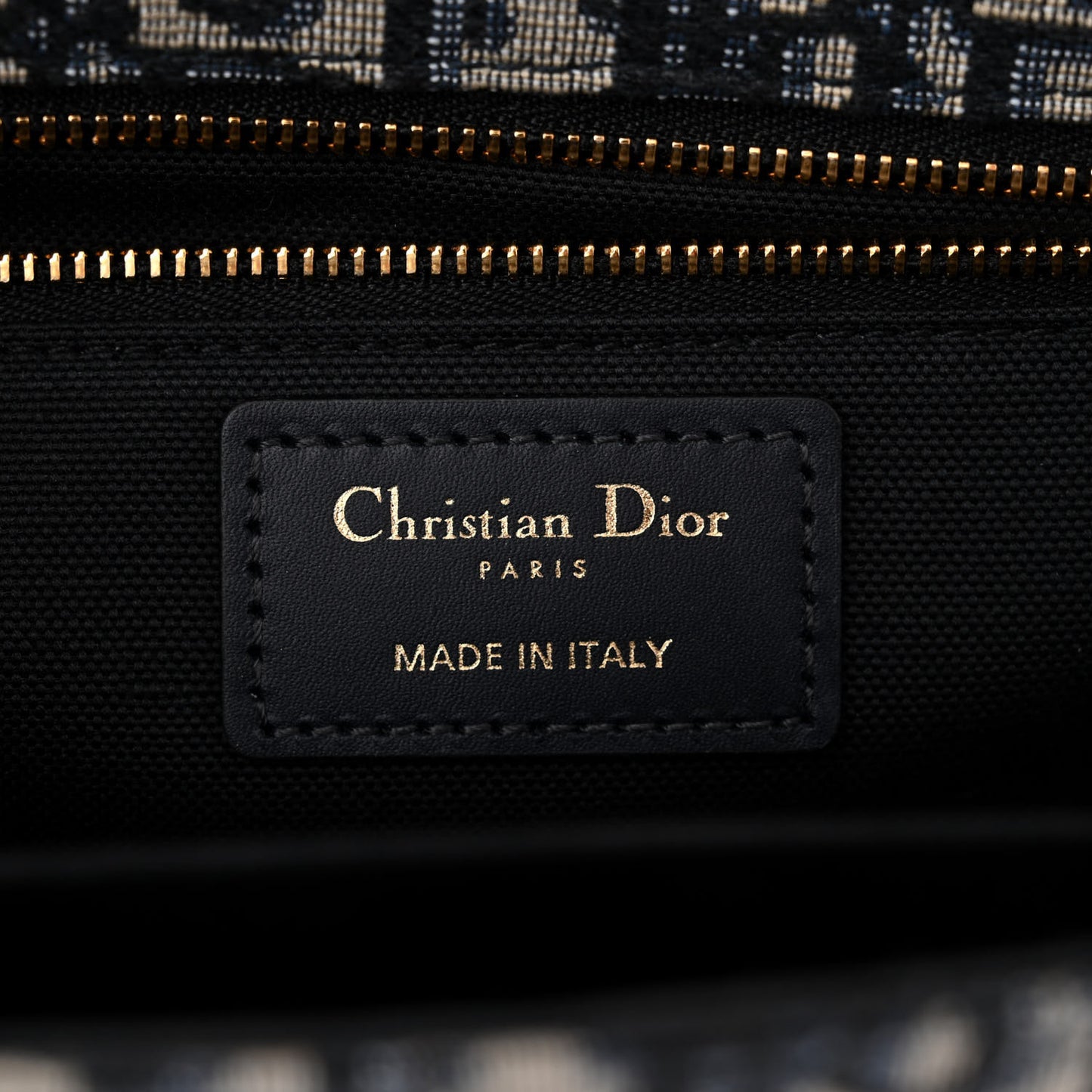 Oblique 30 Montaigne Chain Flap Bag Blue