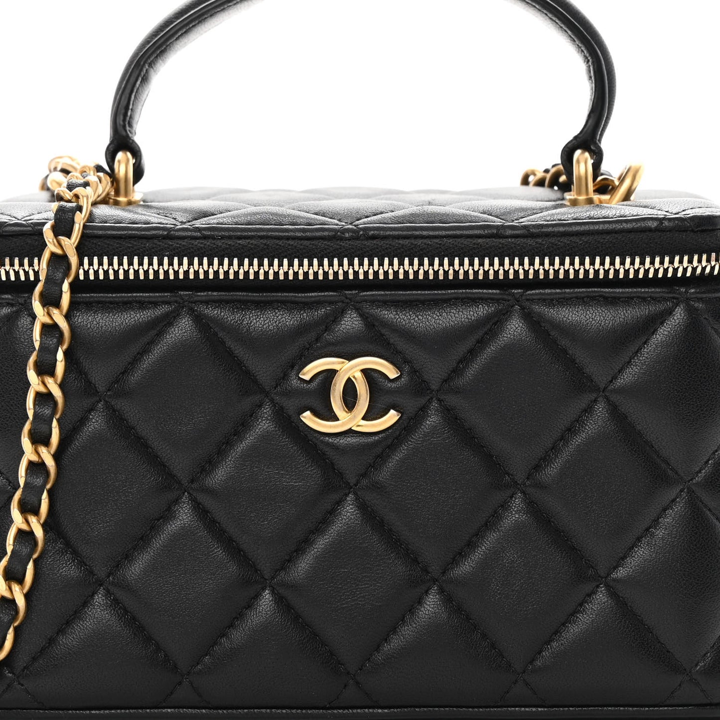 Lambskin Quilted Small Top Handle Vanity Case With Chain Black