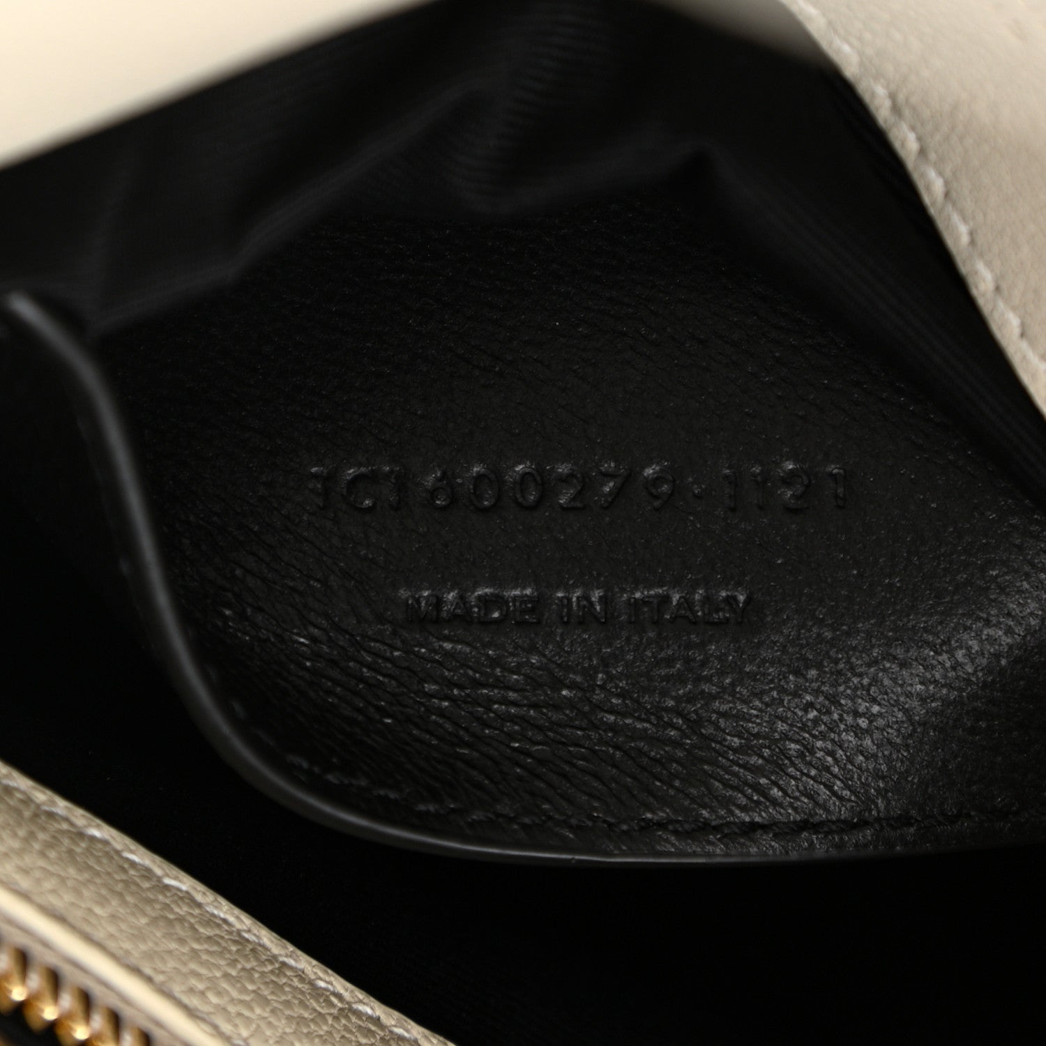 Saint Laurent Sheepskin Matelasse Chevron Monogram Medium College Bag Crema Soft 7 of 10