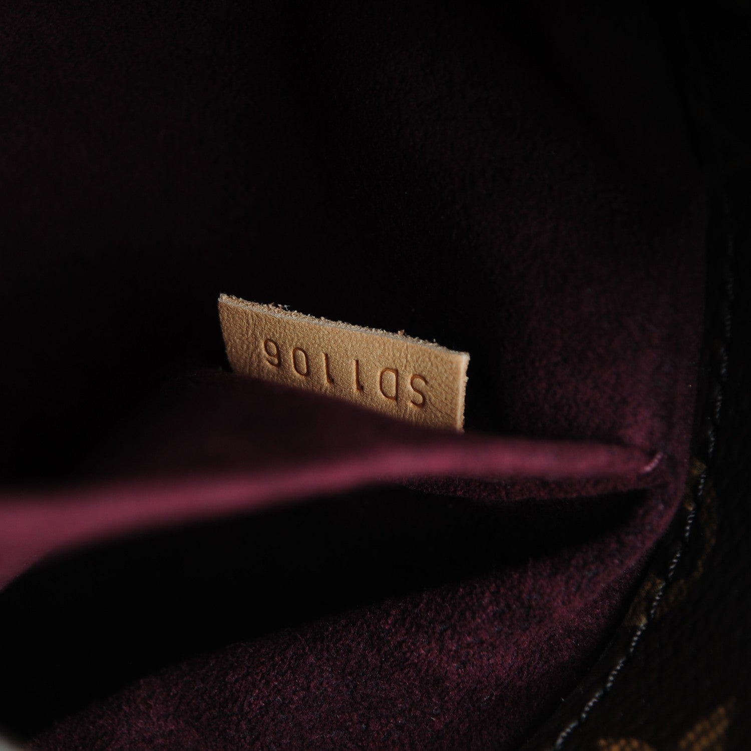 Louis Vuitton Monogram Montaigne MM 7 of 8