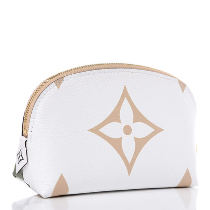 Louis Vuitton Monogram Giant Cosmetic Pouch Kaki 3 of 8